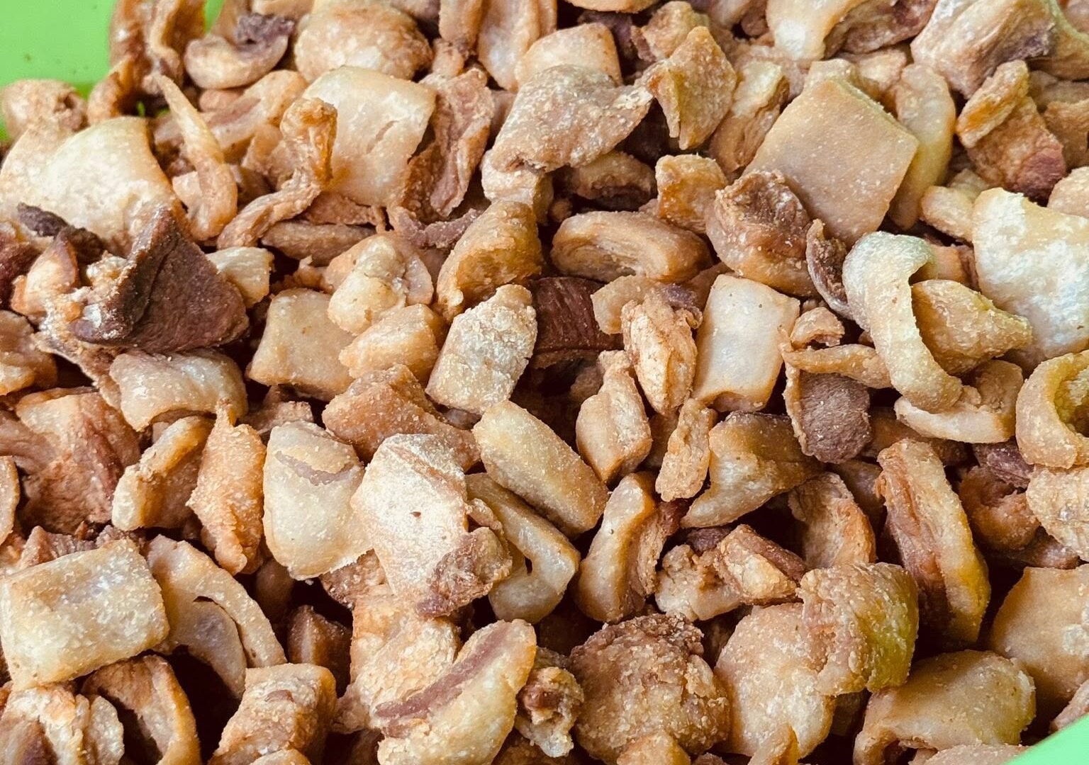 🇭🇺 Traditional Hungarian Töpörtyű (Pork Cracklings) 674321691_10231512201860085_2833282898694833725_n