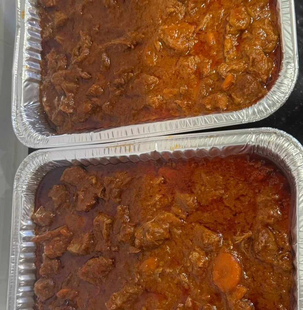 Hungarian Goulash (Traditional Hungarian Beef Goulash Recipe) 729693232_1605230508117216_1944333653441269842_n (1)