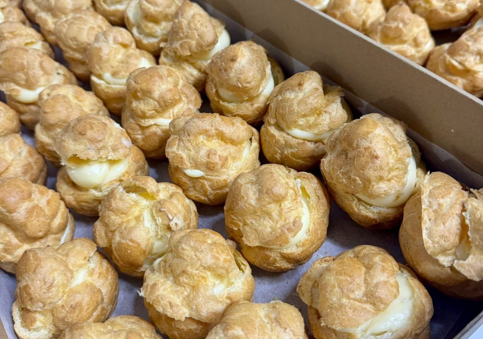 ðŸ‡ðŸ‡º Profiteroles with Vanilla Cream – Classic French Choux Pastry Bites 732116993_1608138194493114_3232438928666781516_n